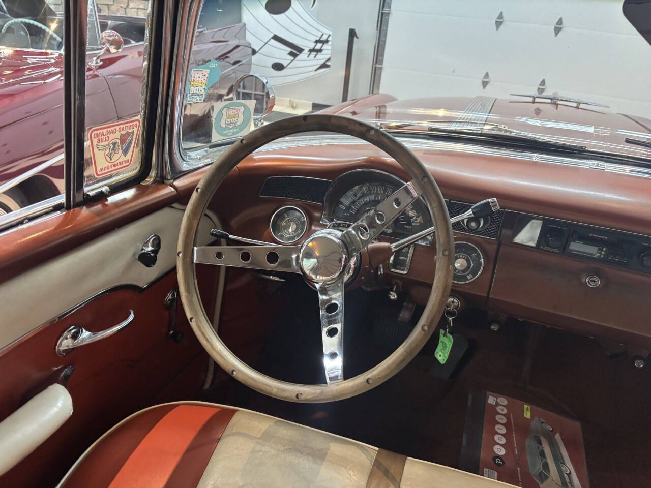 1955 Pontiac Safari 17