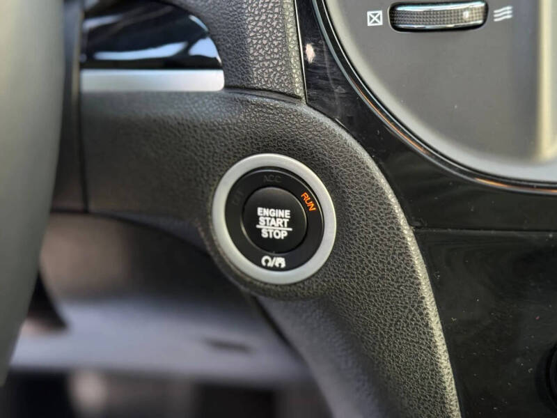 2023 Chrysler 300 S V6