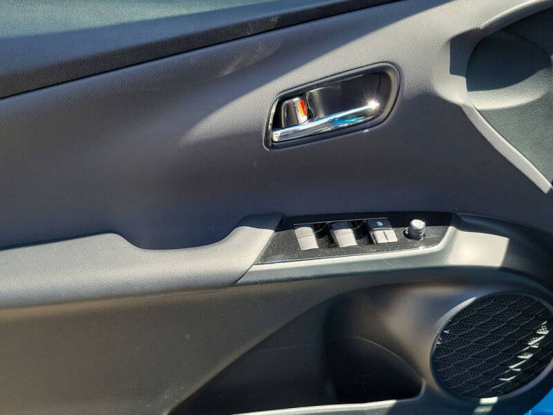 2022 Toyota Prius LE