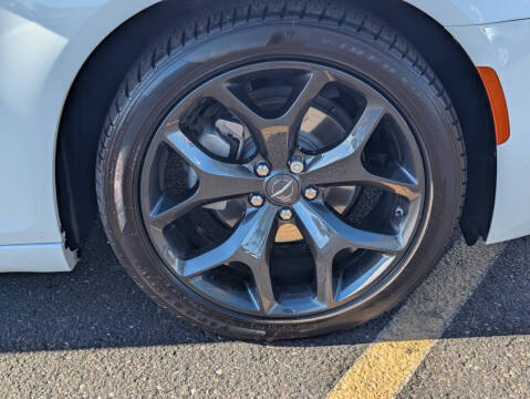 2022 Chrysler 300 S V6