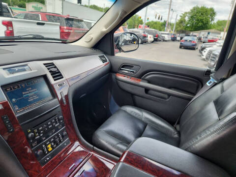 2011 Cadillac Escalade Premium