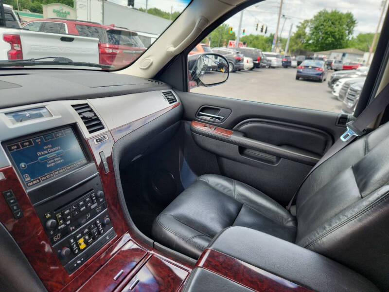 2011 Cadillac Escalade Premium