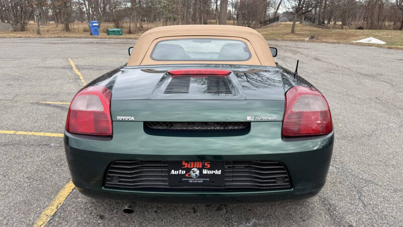 2002 Toyota MR2 Spyder