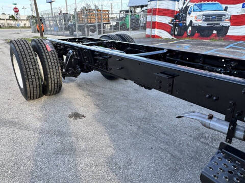 2018 Freightliner M2 106