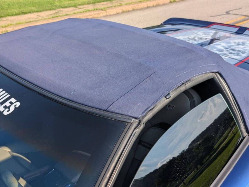 2004 Chevrolet Corvette