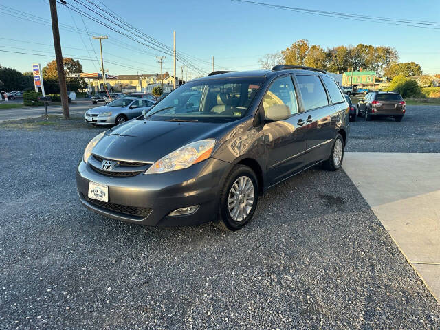 2007 Toyota Sienna for sale at PEAK VIEW MOTORS in Mount Crawford, VA