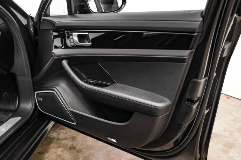 2021 Porsche Panamera