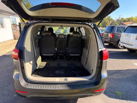 2017 Kia Sedona LX