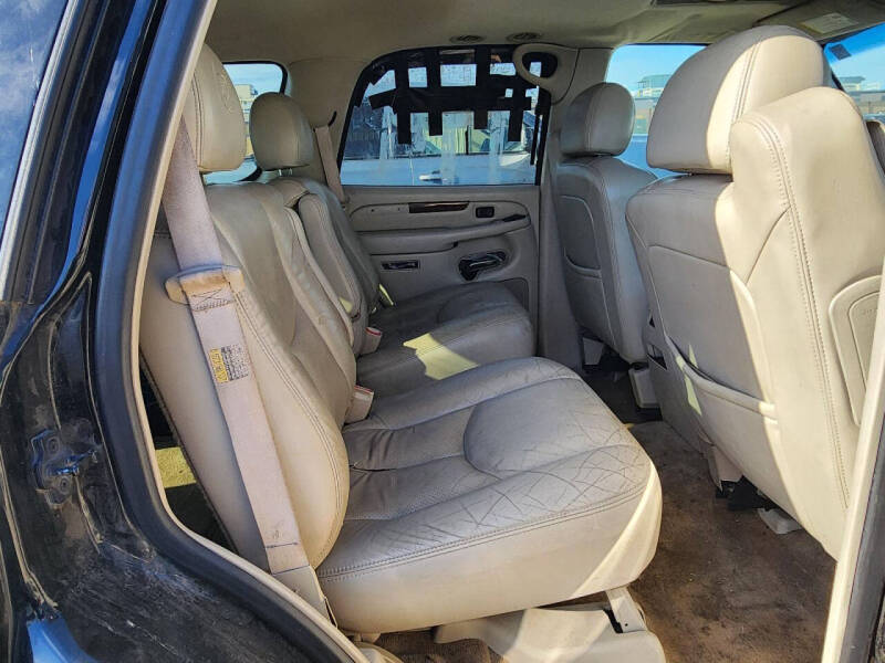 2004 Cadillac Escalade
