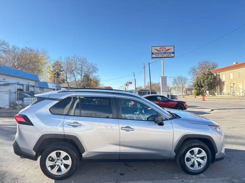 2019 Toyota RAV4 LE