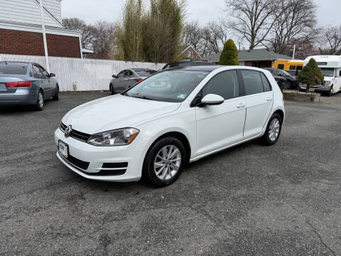 2016 Volkswagen Golf TSI S
