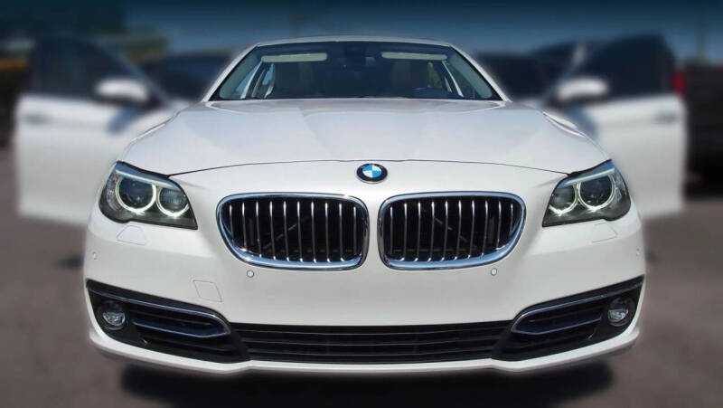 2016 BMW 5 Series 528i