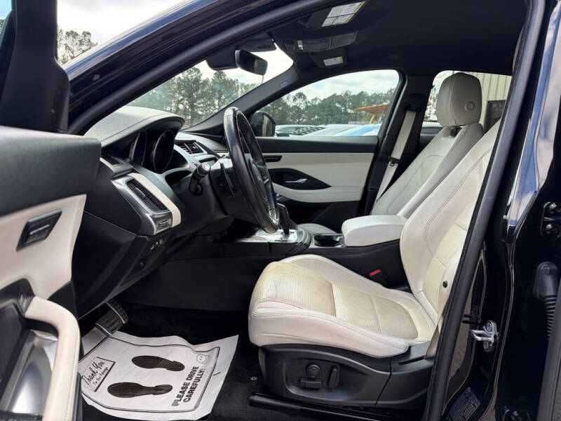 2020 Jaguar E-PACE P300 R-Dynamic SE