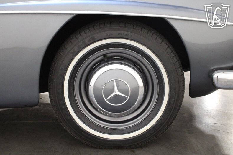 1961 Mercedes-Benz 190-Class