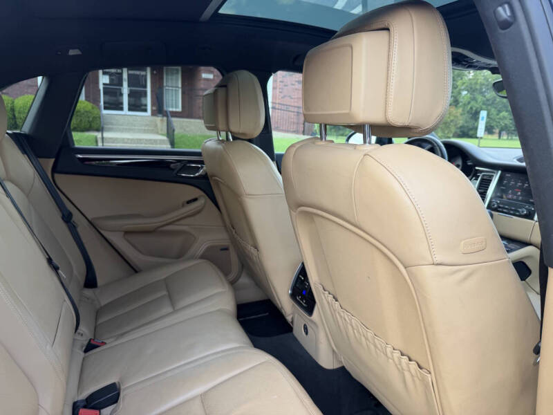 2017 Porsche Macan S