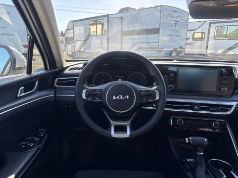 2023 Kia K5 LXS