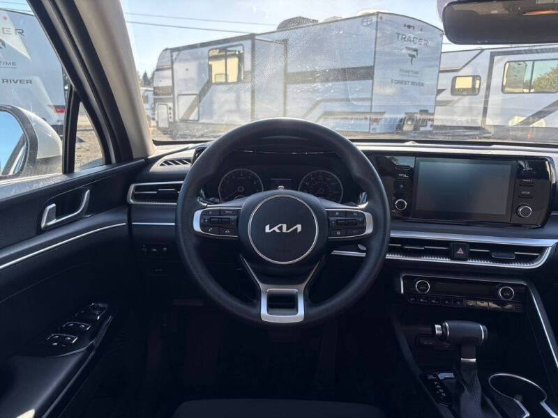 2023 Kia K5 LXS
