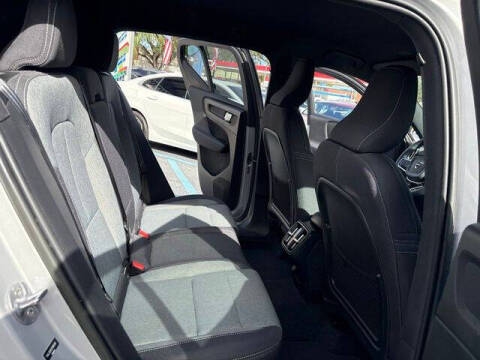 2023 Volvo XC40 B5 Core