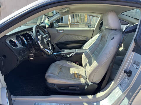 2010 Ford Mustang V6