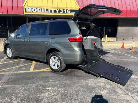 2020 Toyota Sienna L 7-Passenger