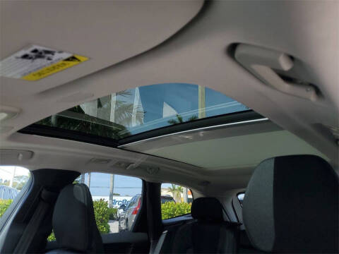 2025 Volvo XC60 B5 Core Dark Theme