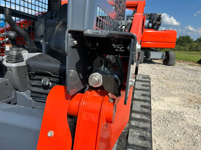 2024 Kubota 75-3 Skid Steer