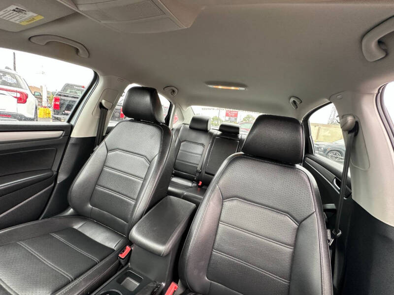 2015 Volkswagen Passat 1.8T Limited Edition