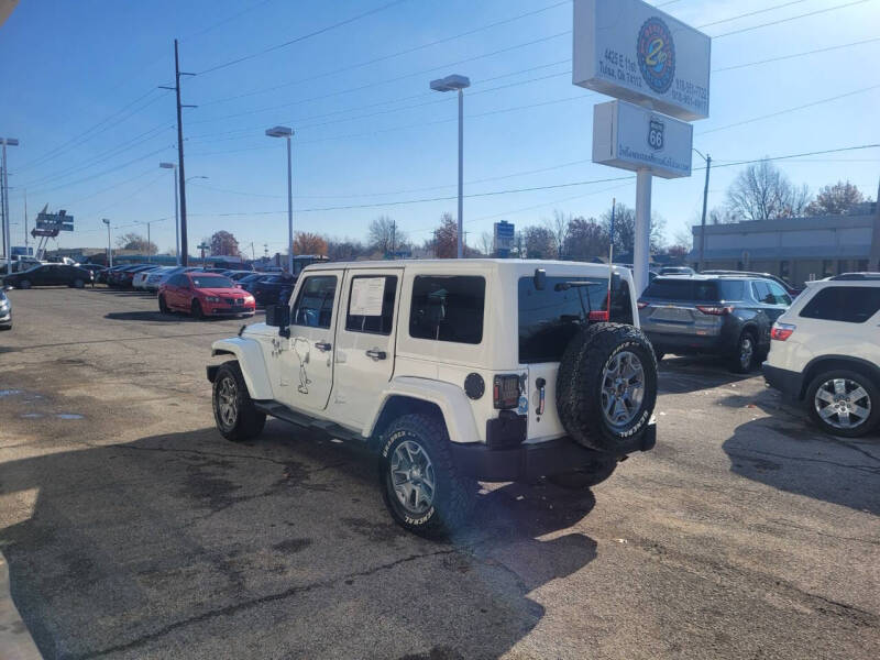 2015 Jeep Wrangler Unlimited Sahara photo 5