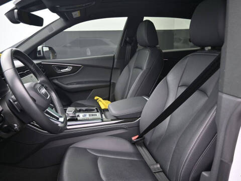 2022 Audi Q8 quattro Premium Plus 55 TFSI