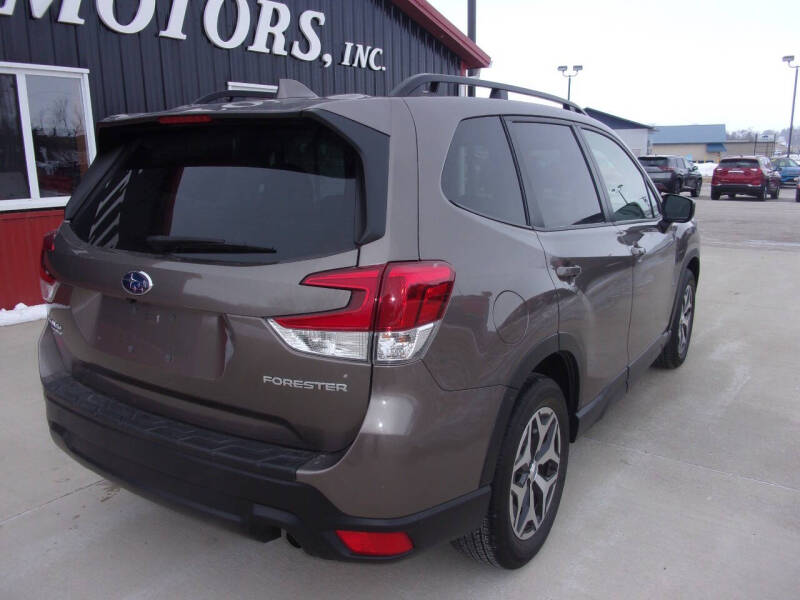 2022 Subaru Forester Premium