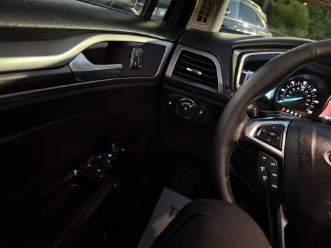 2018 Ford Fusion Energi SE Luxury