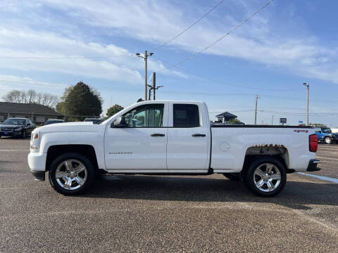 2017 Chevrolet Silverado 1500 Custom