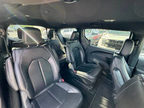 2024 Chrysler Pacifica Plug-In Hybrid