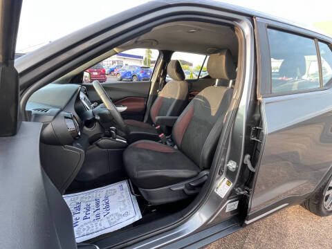 2019 Nissan Kicks SR