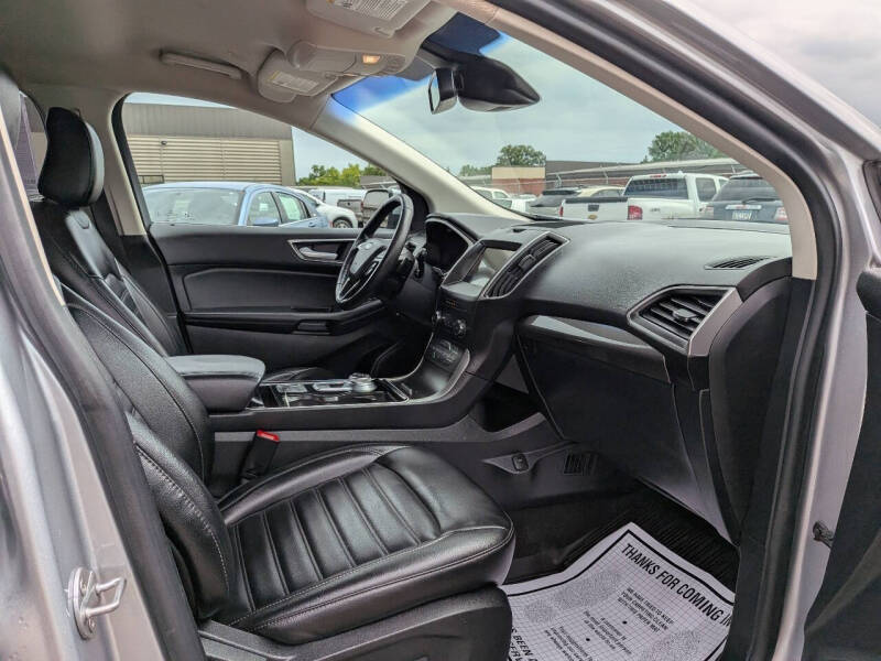 2020 Ford Edge SEL