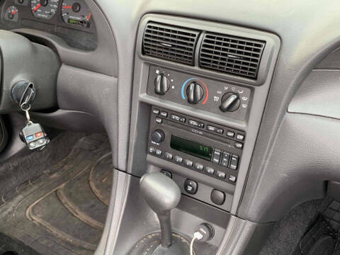 2003 Ford Mustang Premium