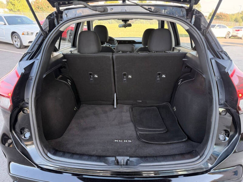 2021 Nissan Kicks SV