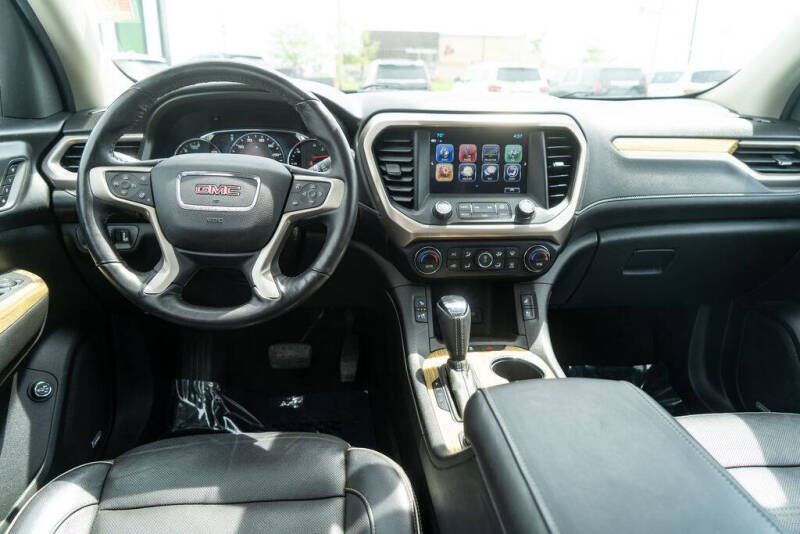 2018 GMC Acadia Denali
