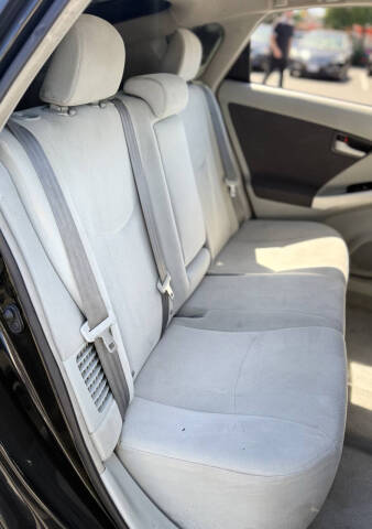 2010 Toyota Prius I