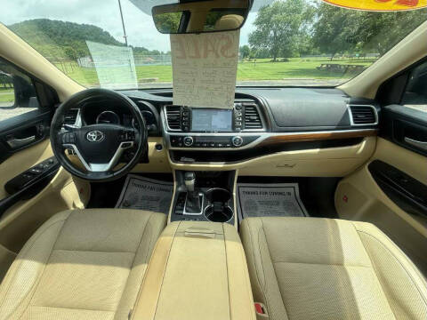 2017 Toyota Highlander