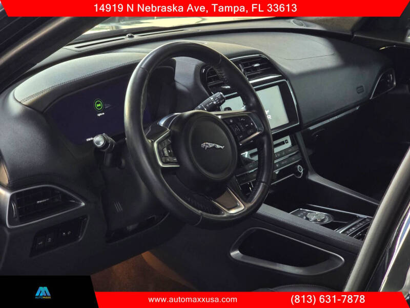 2019 Jaguar F-PACE 25t Prestige