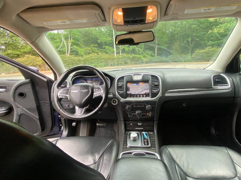 2016 Chrysler 300 Limited