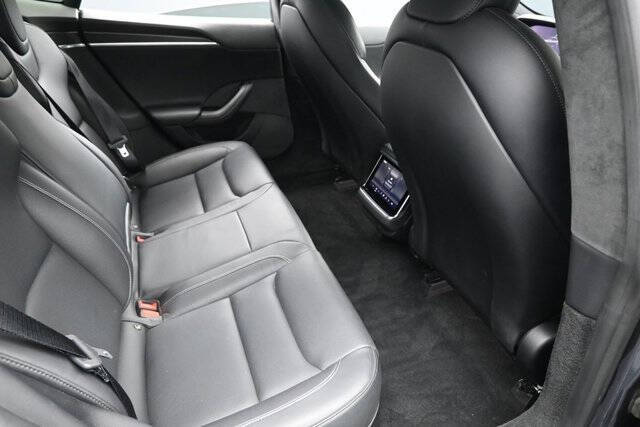 2022 Tesla Model S Plaid