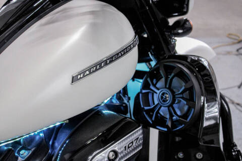 2018 Harley-Davidson Street Glide Special