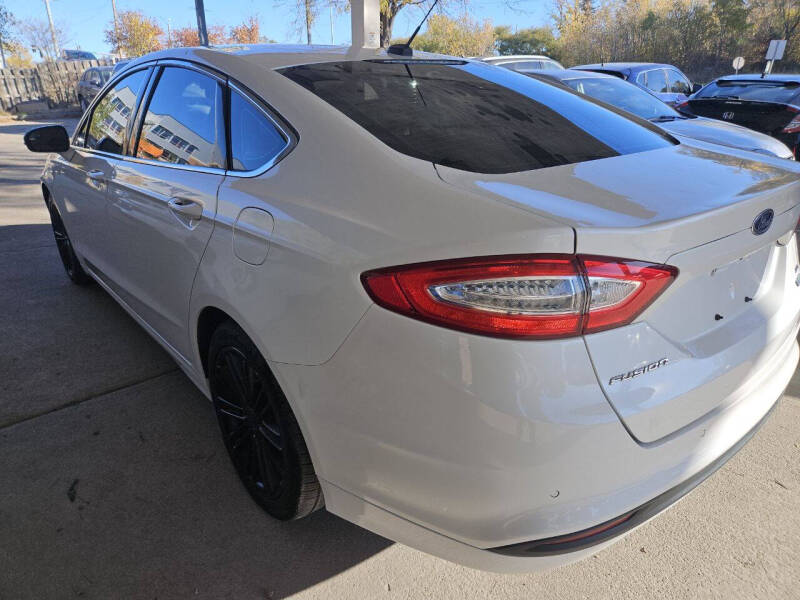 2015 Ford Fusion SE