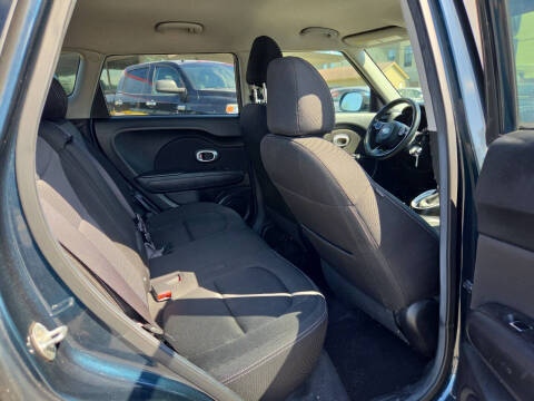 2017 Kia Soul +