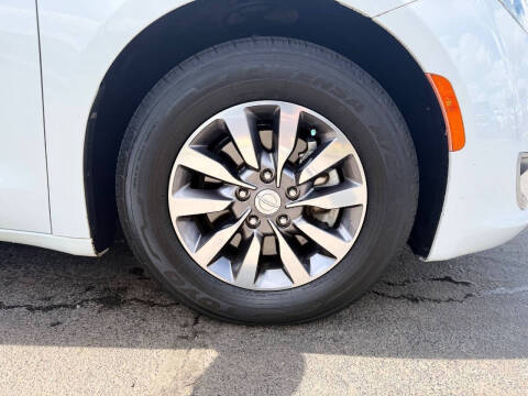 2019 Chrysler Pacifica Touring L Plus