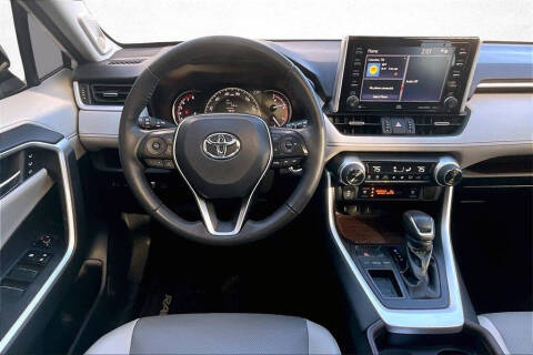 2020 Toyota RAV4 Limited