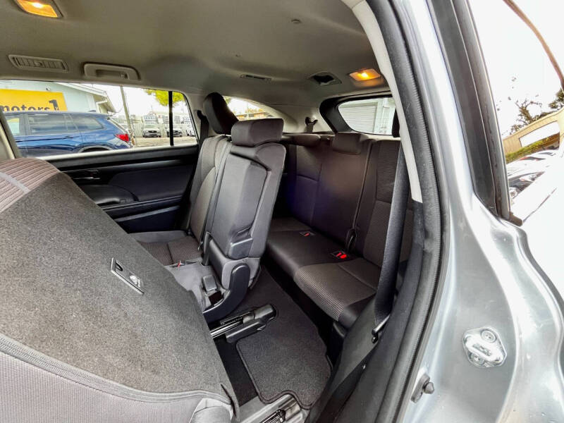 2021 Toyota Highlander L