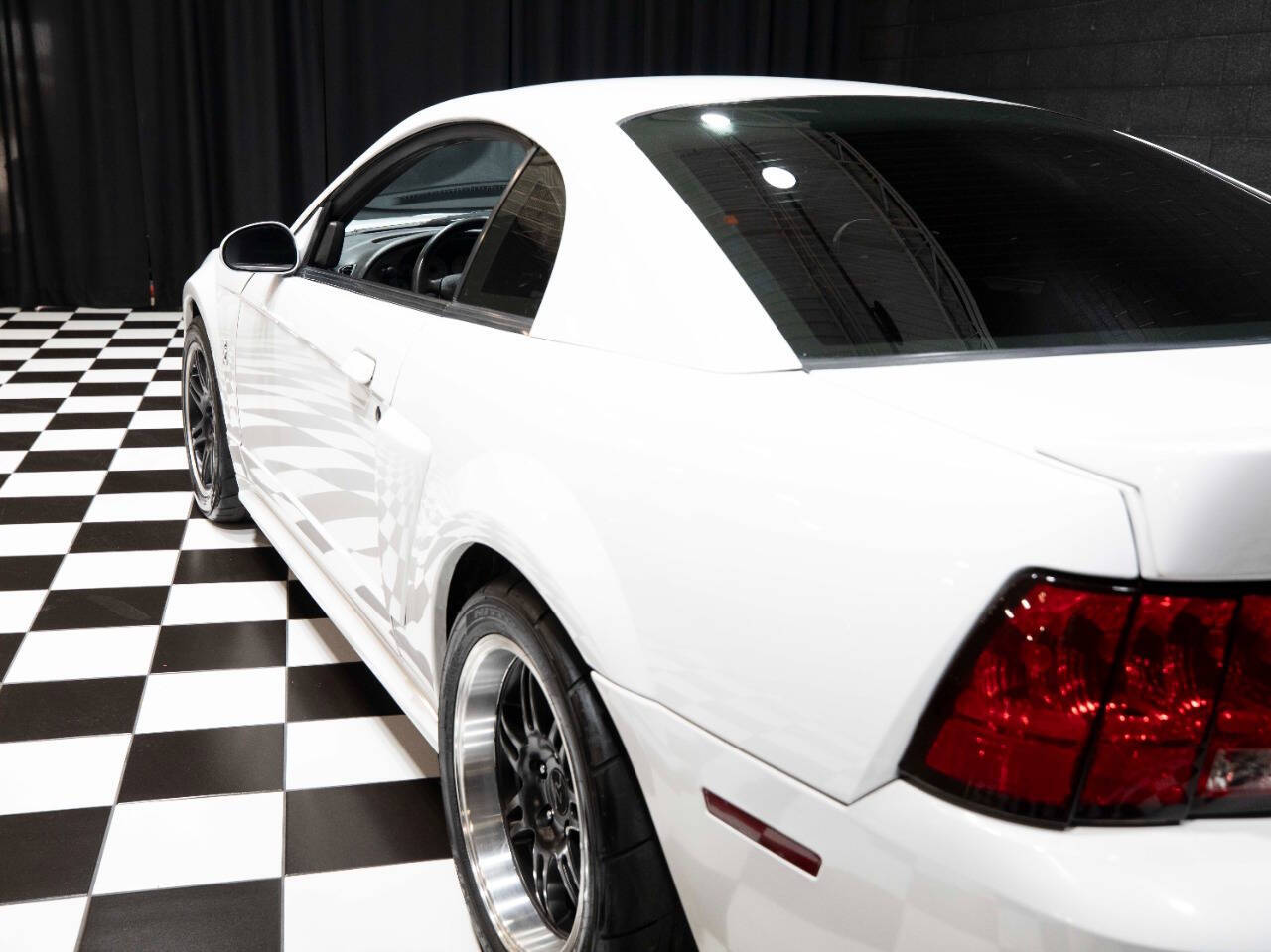 2003 Ford Mustang SVT Cobra 26